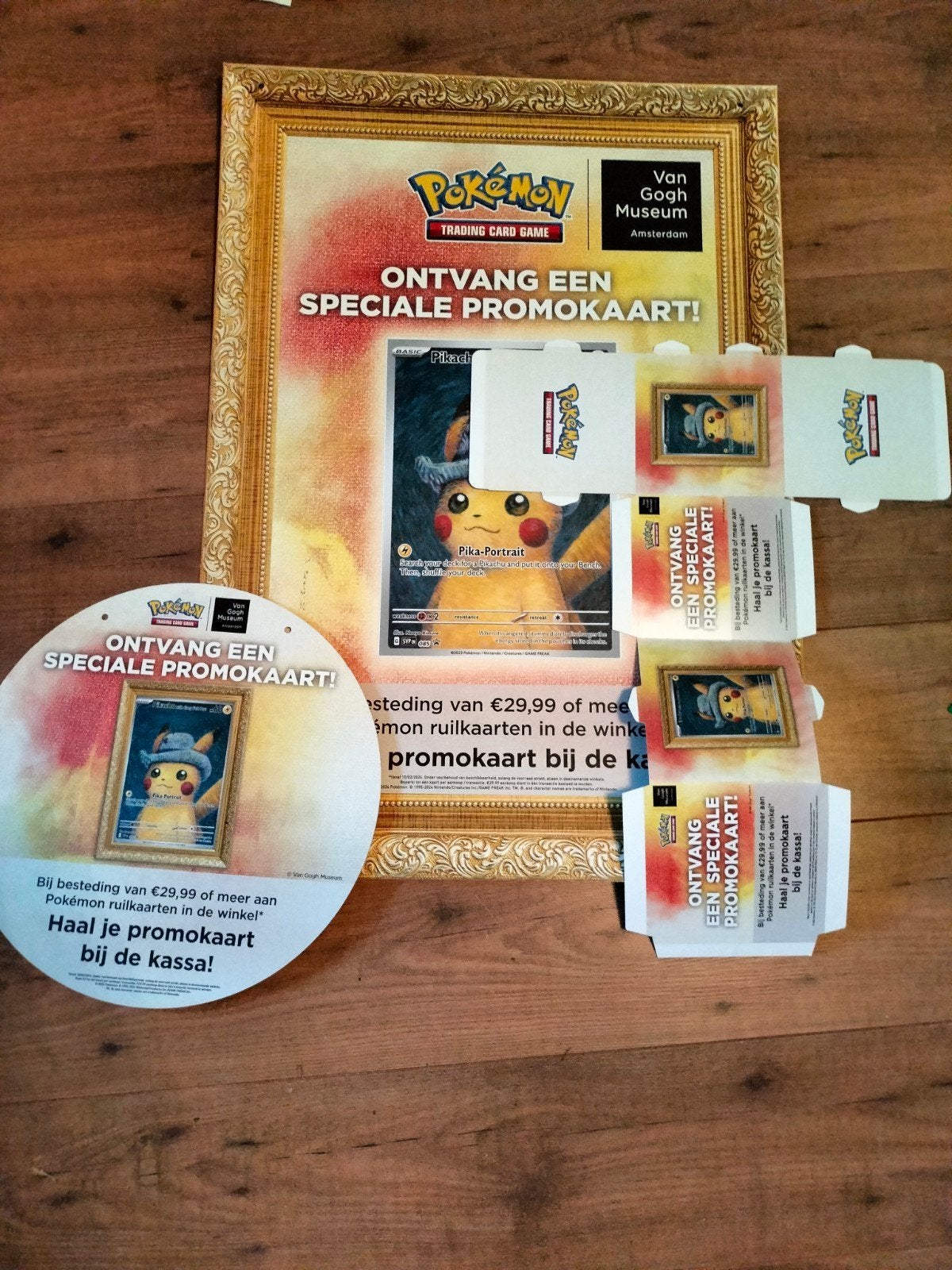 Pokémon Van Gogh Reclame Borden 2023, Ophalen, Zo goed als nieuw, Meerdere kaarten, Foil