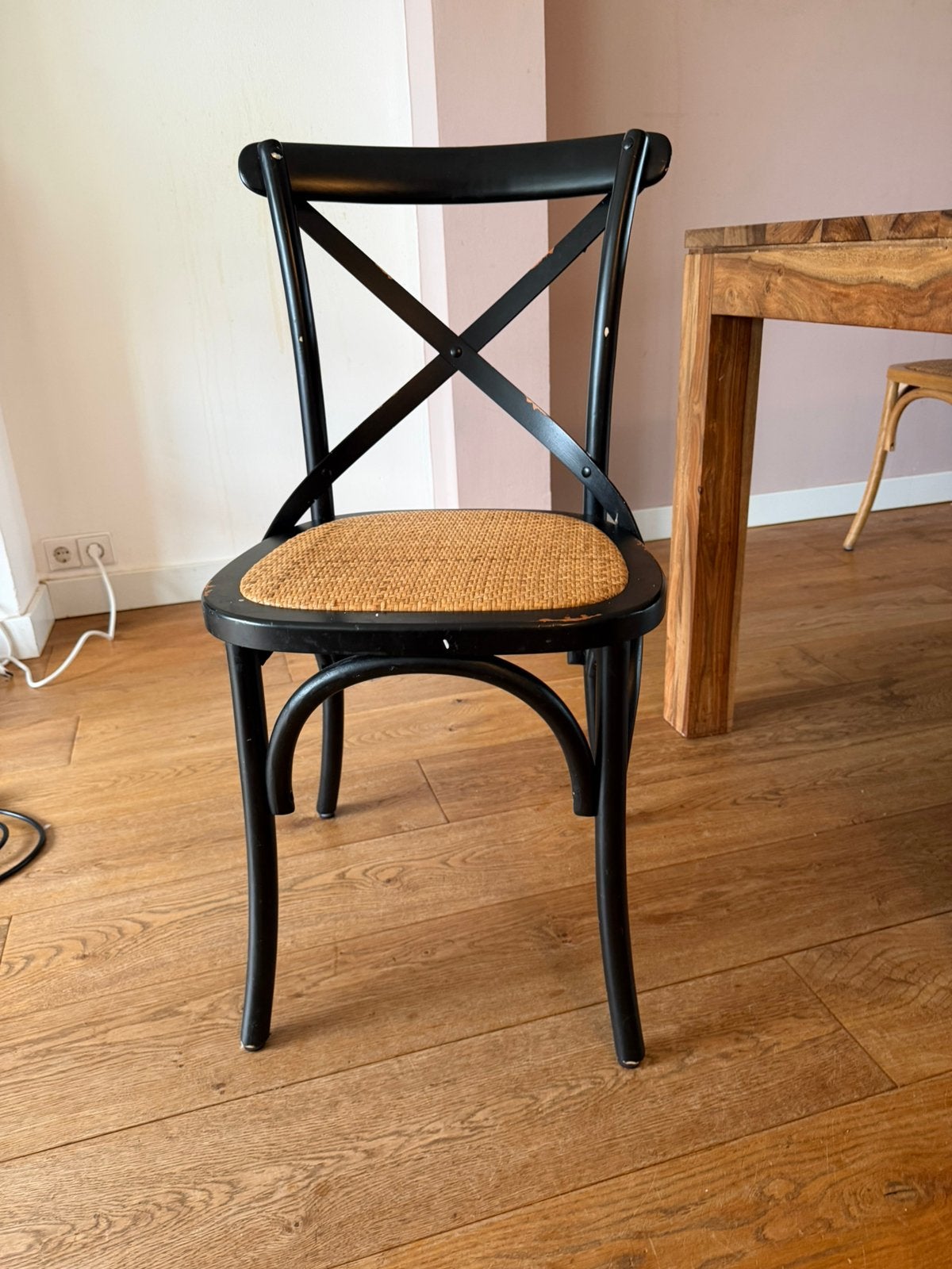 Three dining table chairs, Ophalen, Zo goed als nieuw