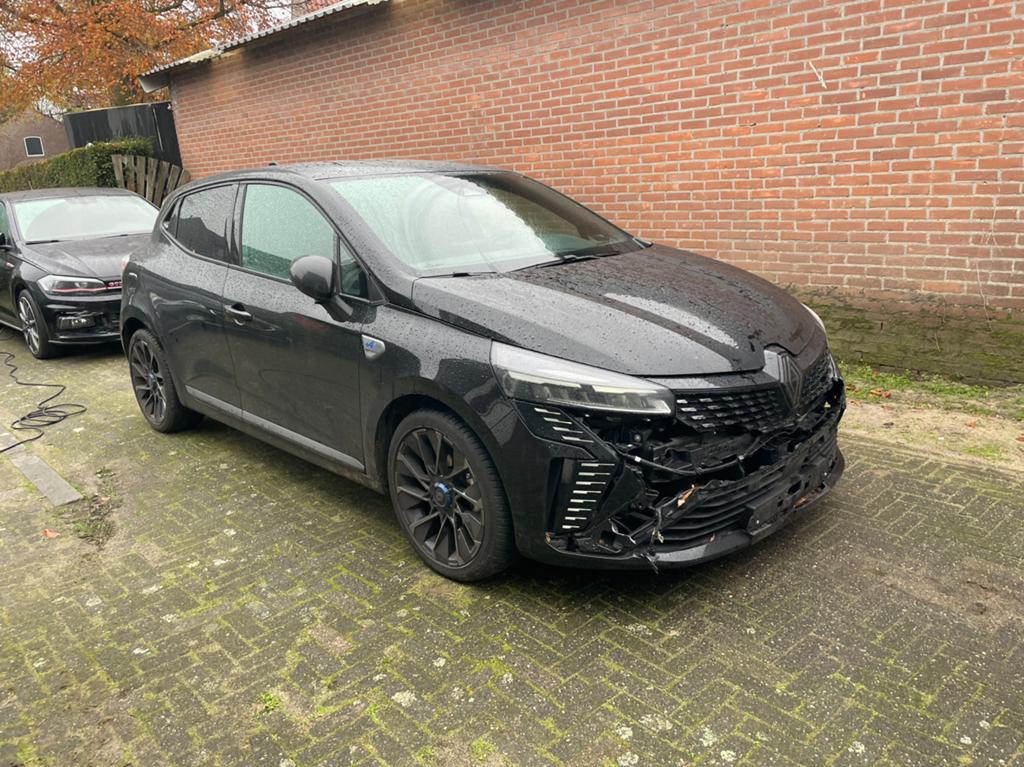 Renault clio 1.6 alpine hybrid   Bj 2024 rijdbare schade, Auto diversen, Schadeauto's, Ophalen, Wit, Benzine