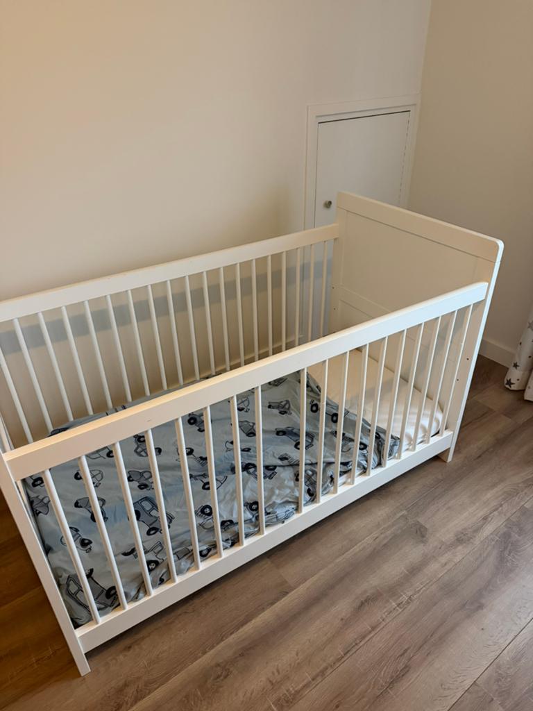 Comode en ledikant bopita, Kinderen en Baby's, Ophalen of Verzenden, Zo goed als nieuw, Ledikant