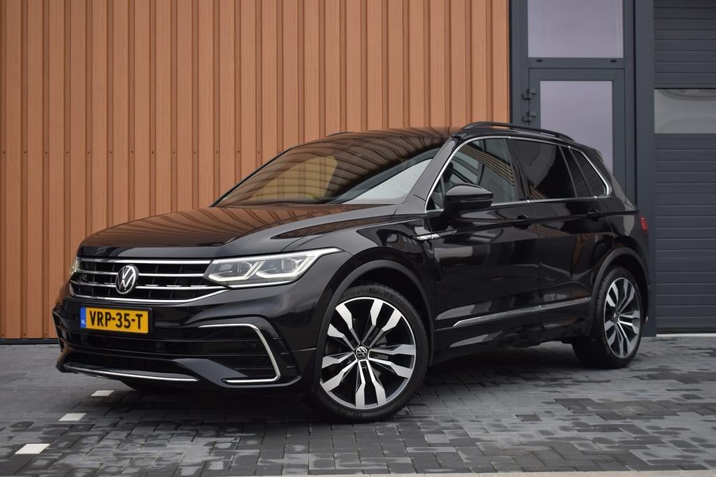 Volkswagen Tiguan 2.0 TDI 200pk DSG 4-Motion R-line | Grijs, Gebruikt, 4 cilinders, Volkswagen, Alcantara