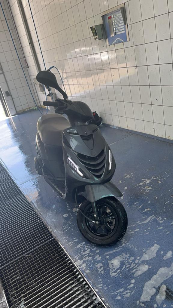 Piaggio zip 70cc Vers, Ophalen, Zo goed als nieuw, Tweetakt, Zip
