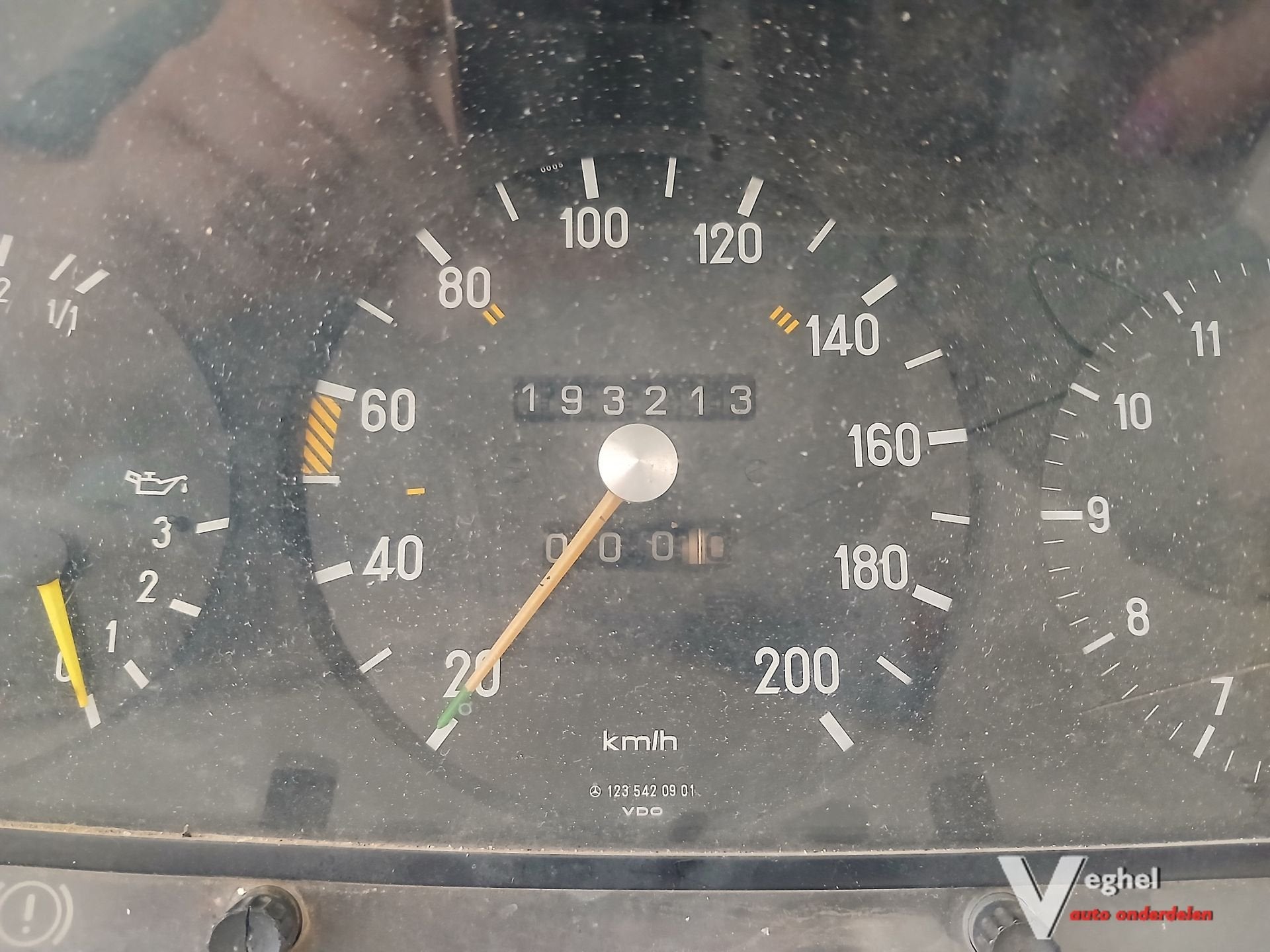 MB W123 diesel Km Tellerklok 123 542 09 01 '76, Gebruikt, -, -, Ophalen of Verzenden