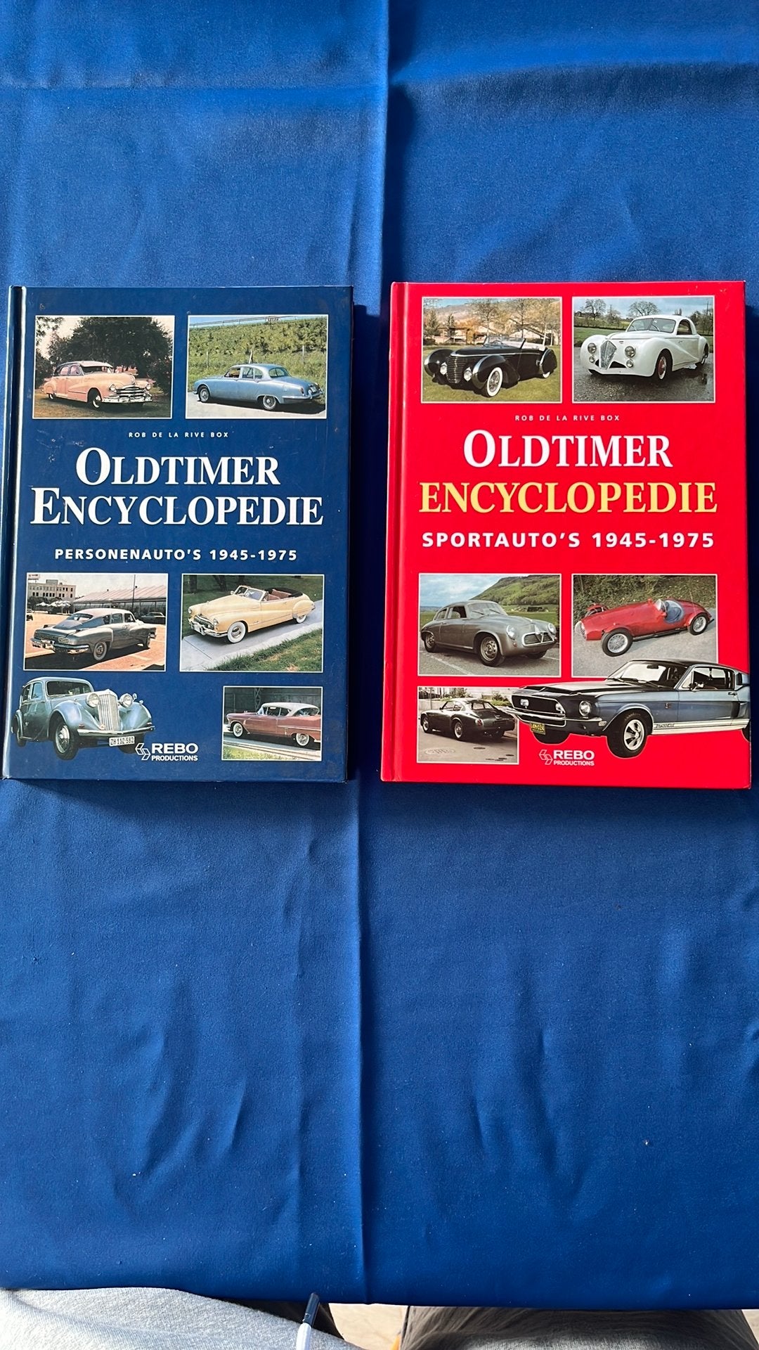 Set van 2 boeken Oldtimer Encyclopedie (1945-1975), Ophalen, Gelezen, Overige vervoermiddelen