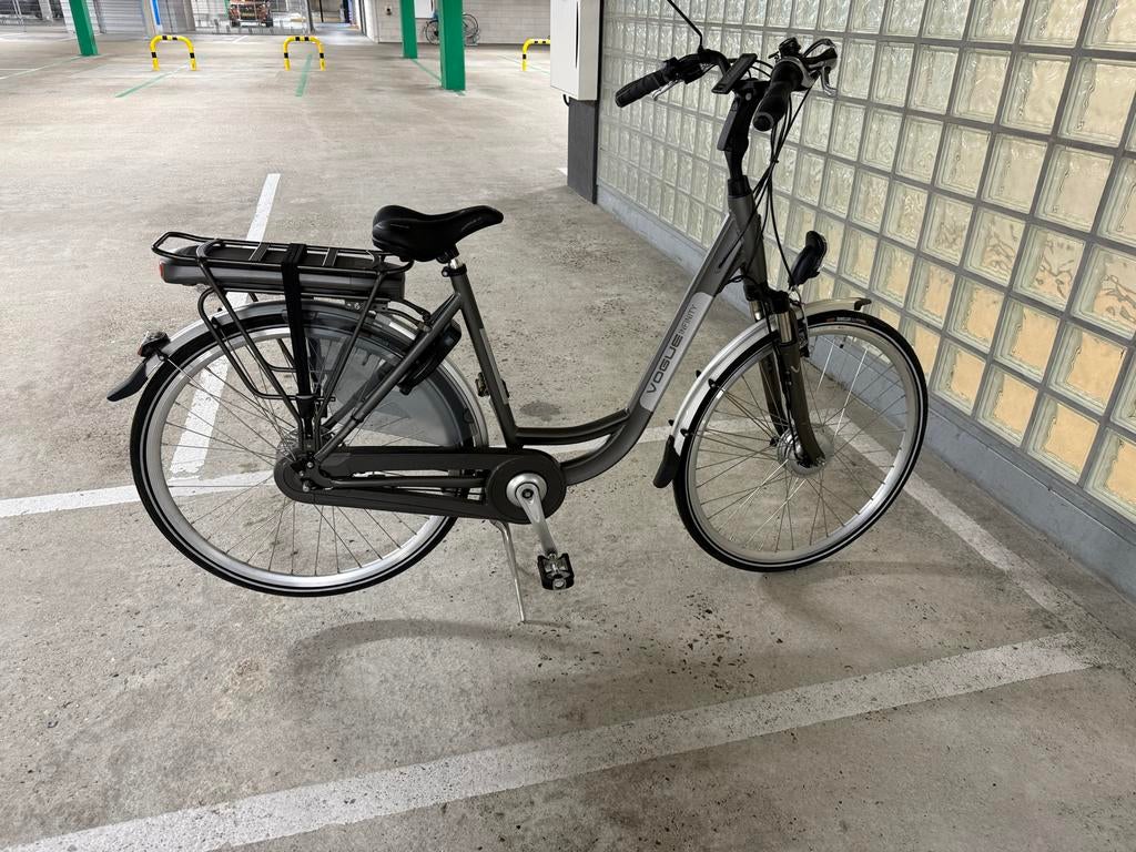 Vogue Infinity elektrische fiets zgan, Zo goed als nieuw, 51 tot 55 cm, 50 km per accu of meer, Ophalen