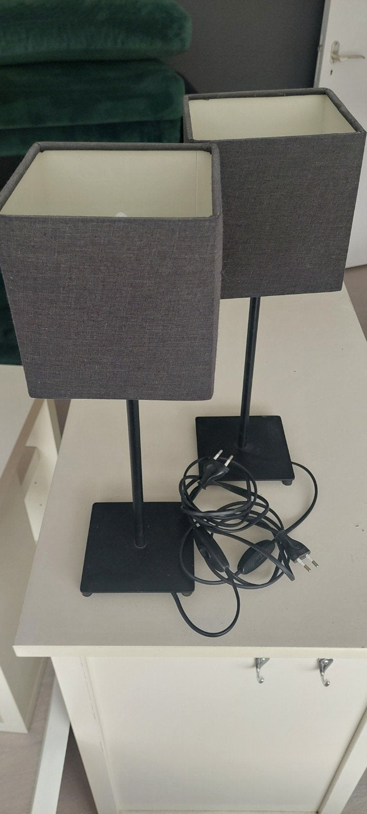 te koop 2 staande lampen met schakelaar en bolletje, Ophalen, E27 (groot)