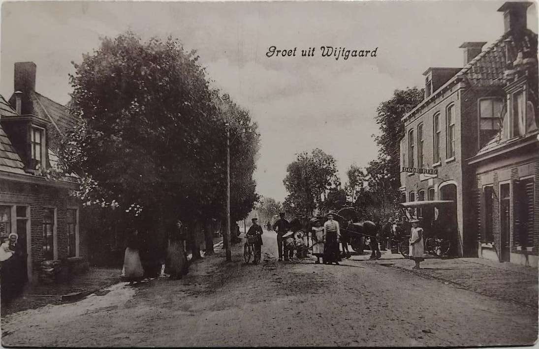 Wijtgaard (Friesland) 1912 - Dorpsgezicht met Herberg, Verzamelen, Ophalen of Verzenden, Voor 1920, Gelopen, Friesland