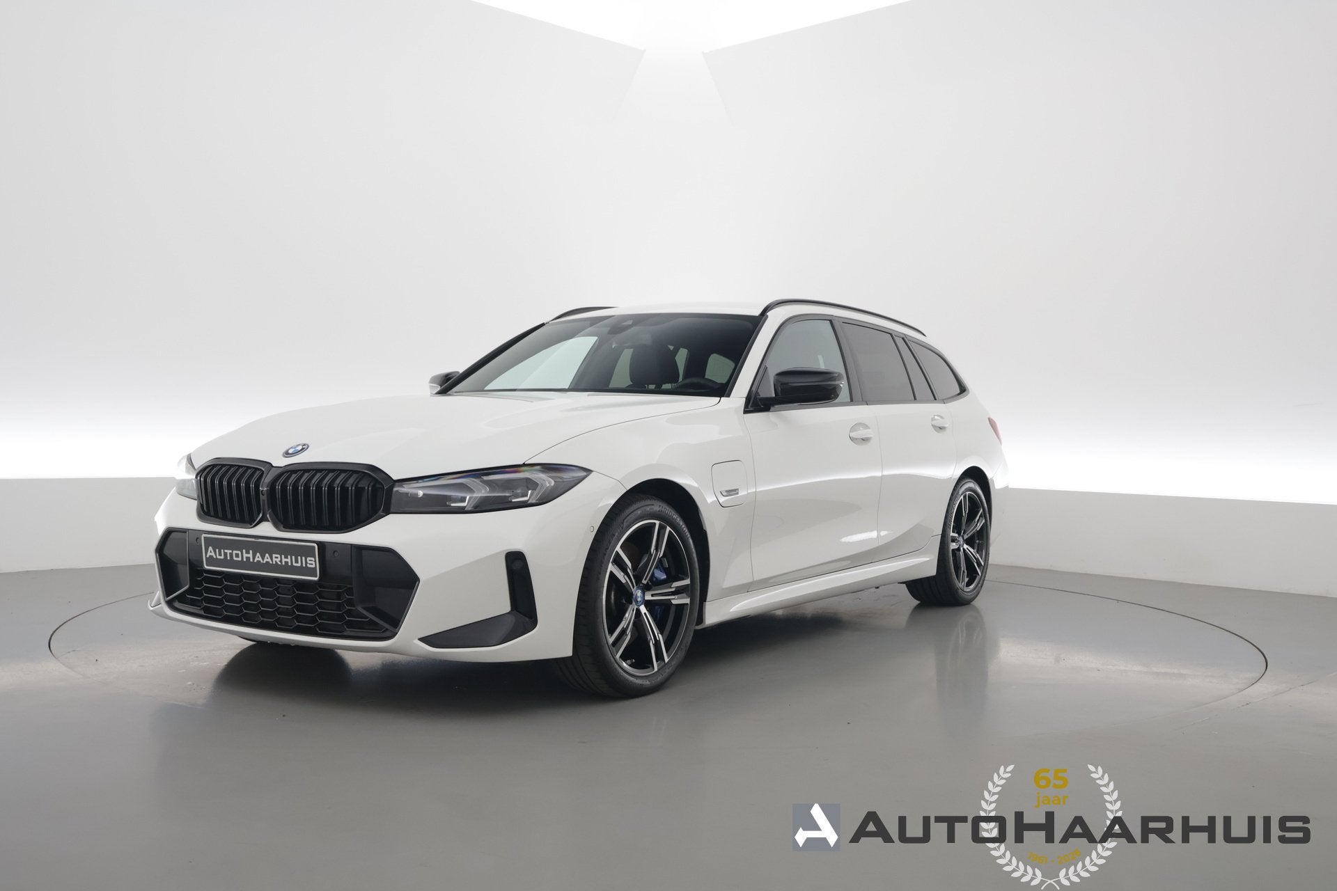 BMW 3-serie 330e M-Sport | Rijklaar! | Widescreen | ShadowLi, Automaat, 12 maanden, Achterwielaandrijving, Gebruikt