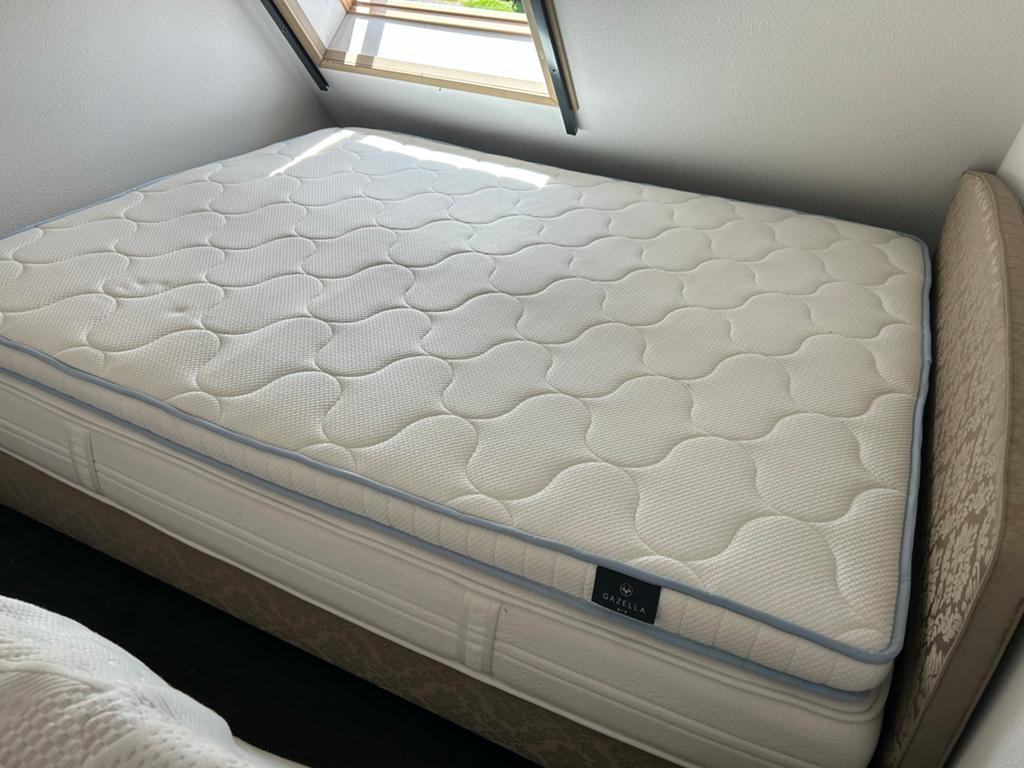 Auping kwaliteitsbed 160x200 met nieuwe topper, Ophalen, Gebruikt, Bruin, Tweepersoons