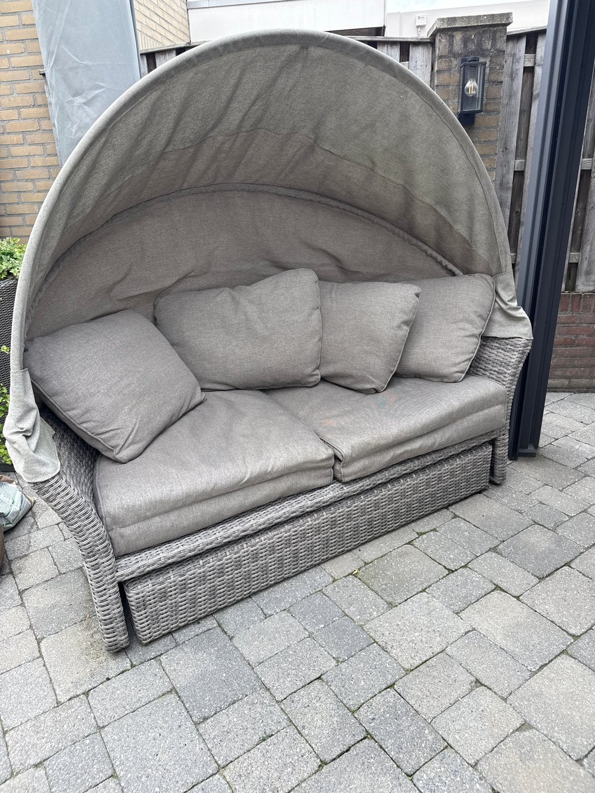 Wicker loungeset met uitschuifbaar voetenbankje, Tuin en Terras, Gebruikt, Loungeset, Wicker, Bank