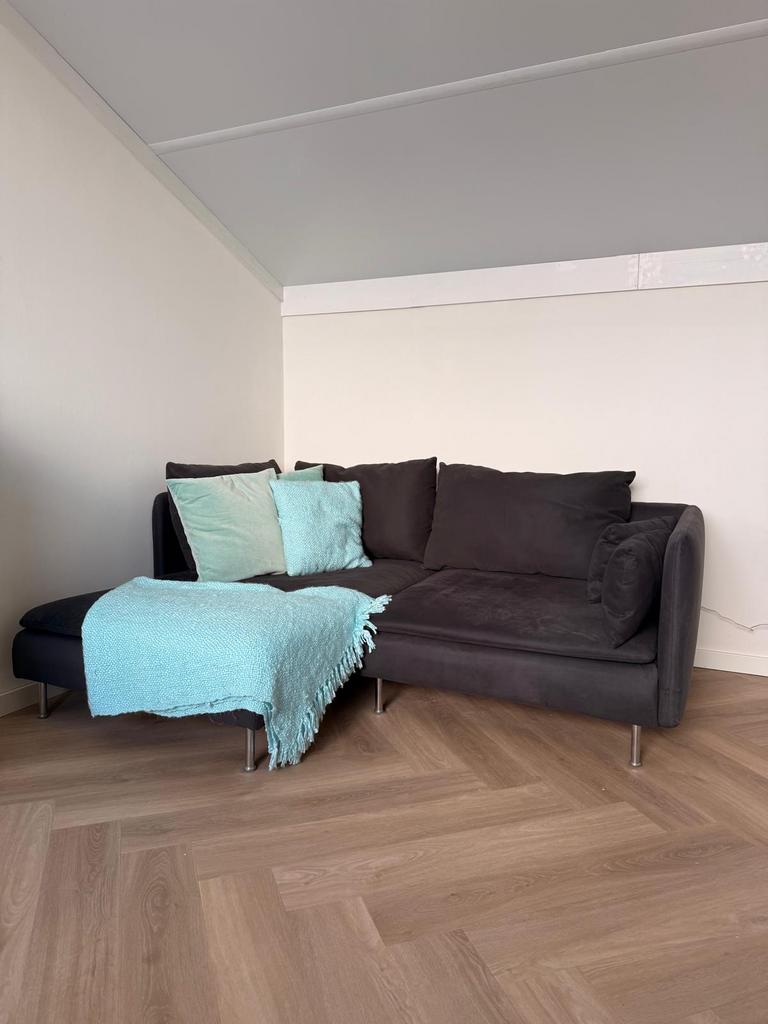KEA Söderhamn 2-zitsbank met chaise longue, Huis en Inrichting, Banken | Sofa's en Chaises Longues, Ophalen, Zo goed als nieuw