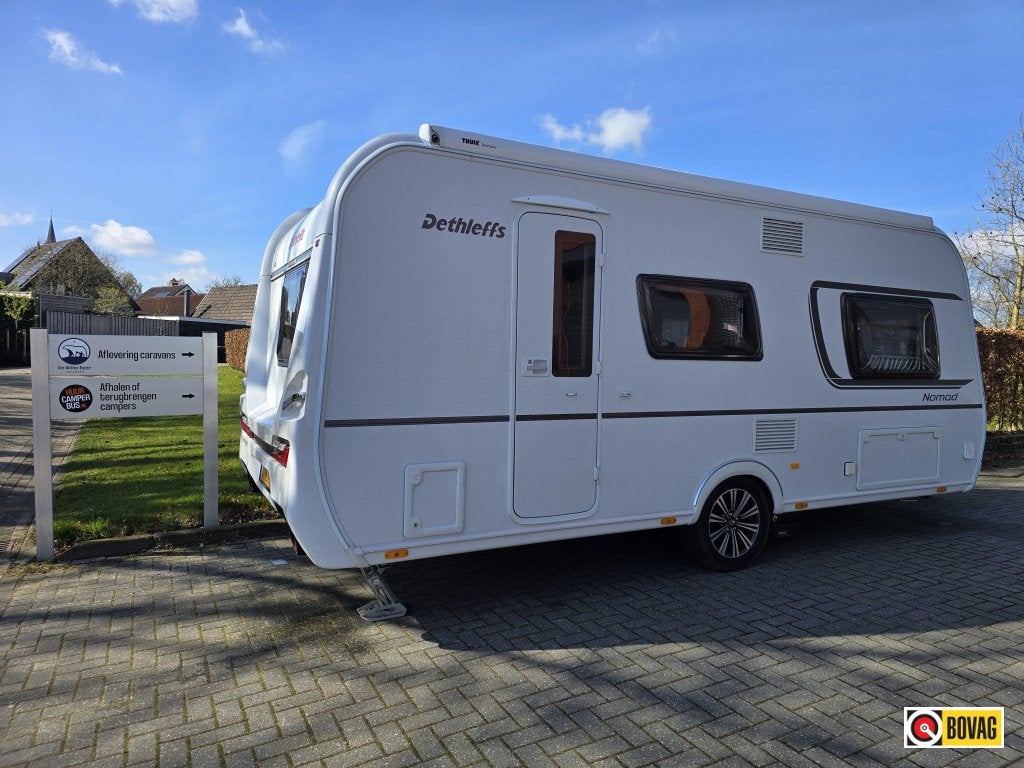Dethleffs Nomad 490 EST met AC, mover en badkamer, Caravans en Kamperen, Caravans, Bedrijf, Treinzit, Tot en met 3, Dethleffs