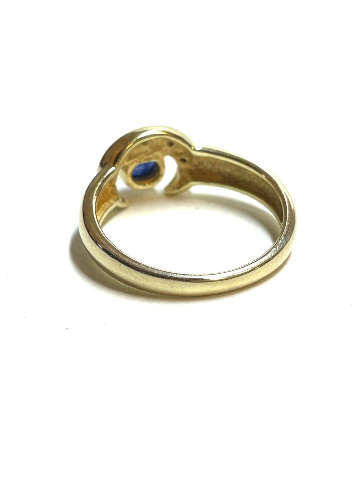 8k gouden ring met een saffier en diamanten, -, -, Ophalen of Verzenden, Zo goed als nieuw