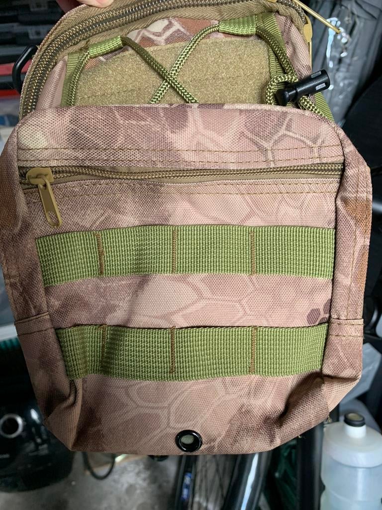 KARPERISSEN CAMO TAS VOOR KORTE SESSIES, Ophalen of Verzenden, Nieuw, Overige typen