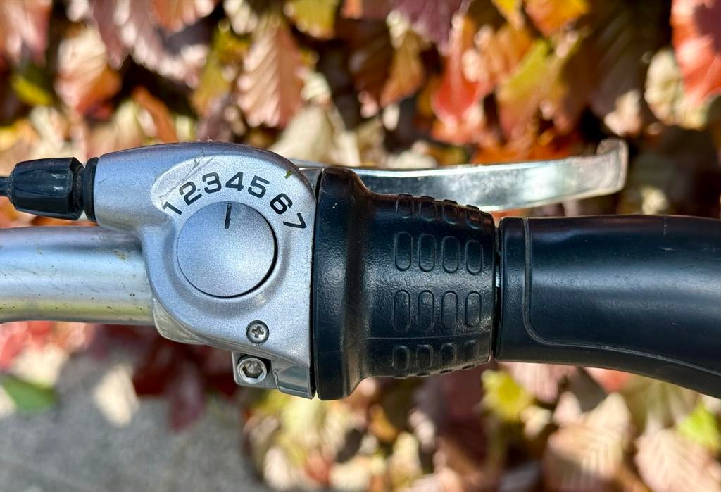 Bikkel fiets met 7 versnellingen en slot, Ophalen, Zo goed als nieuw