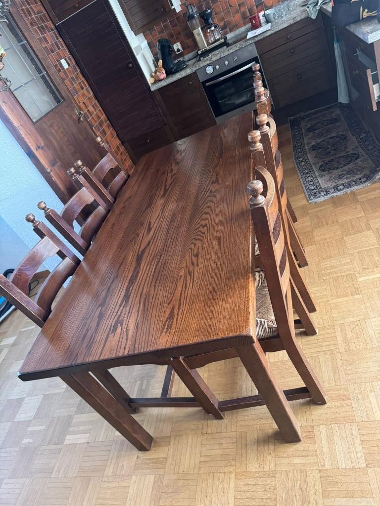eiken tafel met 6 stoelen met rieten zitting, Ophalen