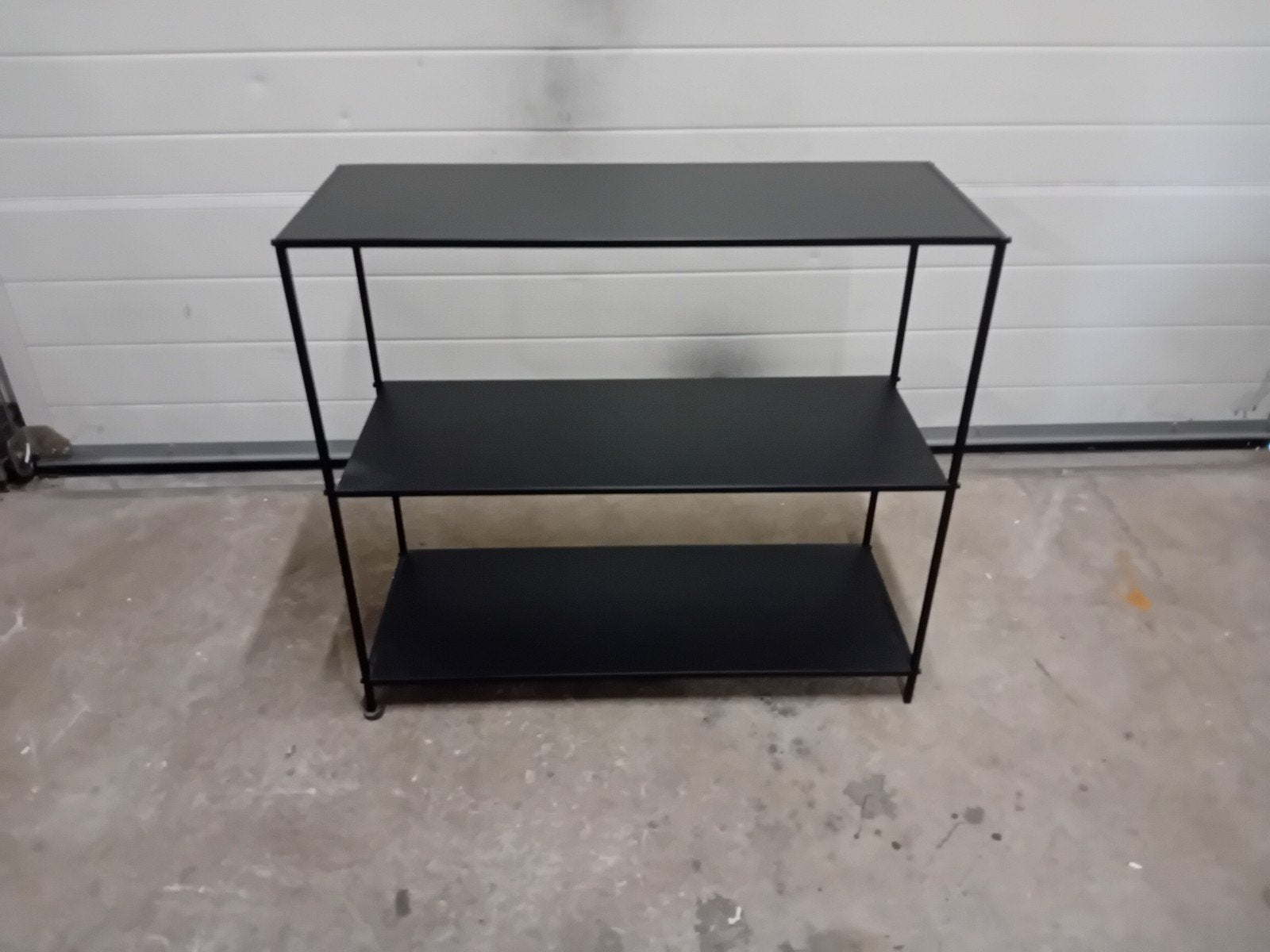Zwart Metalen kastje kast in nette staat opbergmeubel, Huis en Inrichting, Ophalen, 50 tot 100 cm, Zo goed als nieuw, 25 tot 50 cm