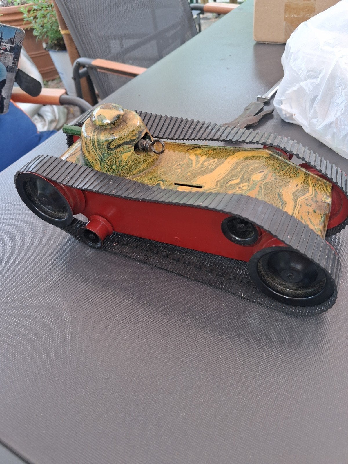 Grappige oude tank is opgeknapt denk ik, Antiek en Kunst, Verzenden