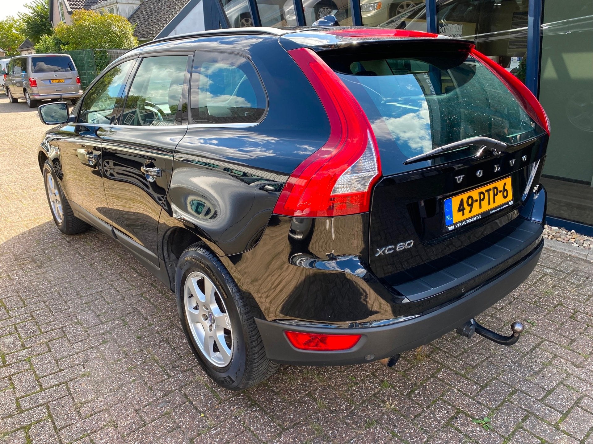 Volvo XC60 2.0 D3 Momentum Automaat / Navi, Auto's, Volvo, Euro 5, 15 km/l, Gebruikt, 1984 cc