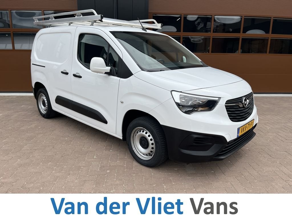 Opel Combo 1.5 D E6 102pk Edition Lease €211 p/m, Airco, N, Auto's, Voorwielaandrijving, Navigatiesysteem, Gebruikt, 4 cilinders