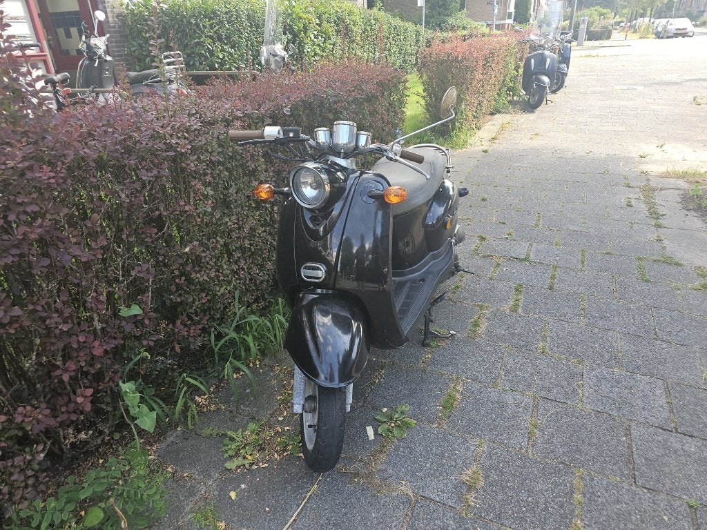 Scooter Znen Snail, Fietsen en Brommers, Snorfietsen en Snorscooters, Gebruikt, Benzine, Ophalen, Overige merken