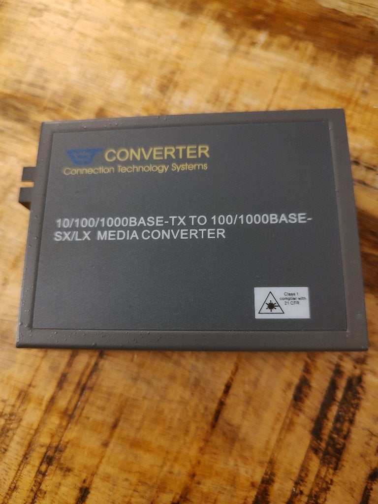 CTS glasvezel media converter CVT-3002W2A(SM-10) + adapter, Ophalen of Verzenden, Gebruikt