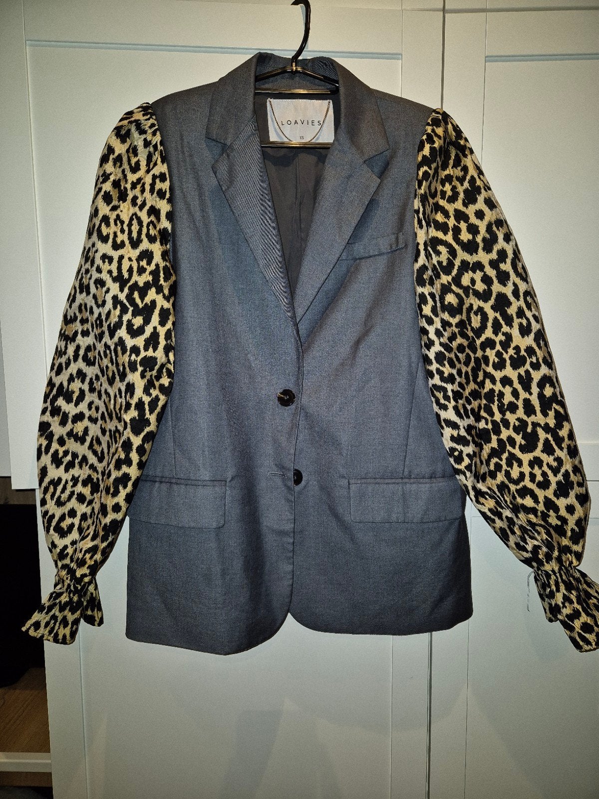 Loavies Blazer met Luipaardmouwen - Maat XS valt oversized, Kleding | Dames, Ophalen of Verzenden, Jasje, Maat 34 (XS) of kleiner