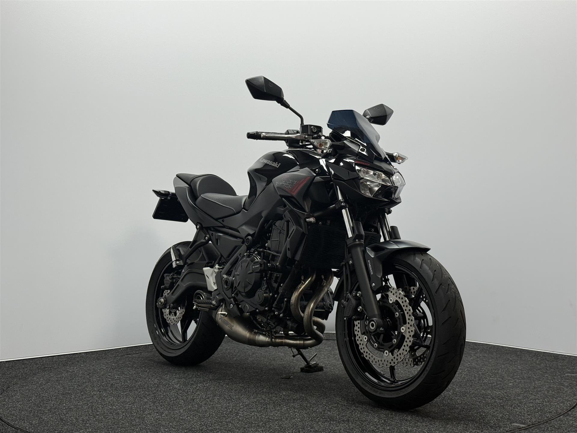 Kawasaki Z650 ABS, Motoren, Motoren | Kawasaki, LED Verlichting, 649 cc, Bedrijf, 12 t/m 35 kW