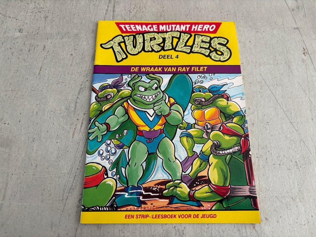 Teenage Mutant Ninja Turtles 4 De wraak van Ray Filet Strip, Boeken, Stripboeken, Eén stripboek, Ophalen of Verzenden, Zo goed als nieuw