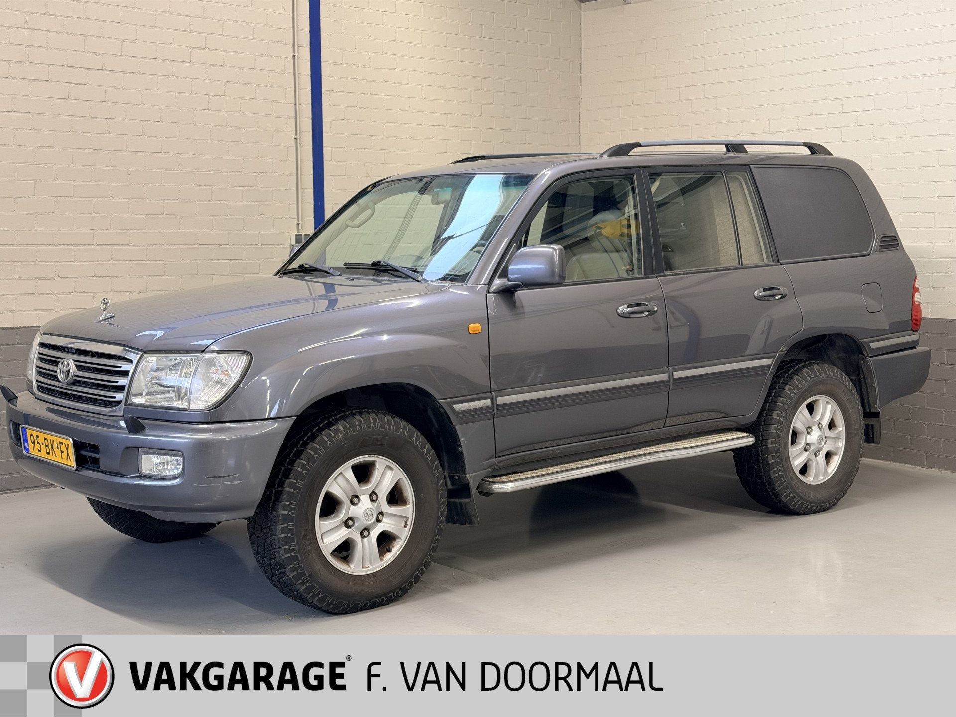 Toyota Land Cruiser 4.2 VX HR Blind Van Automaat (bj 2003), Automaat, Gebruikt, 4164 cc, Origineel Nederlands