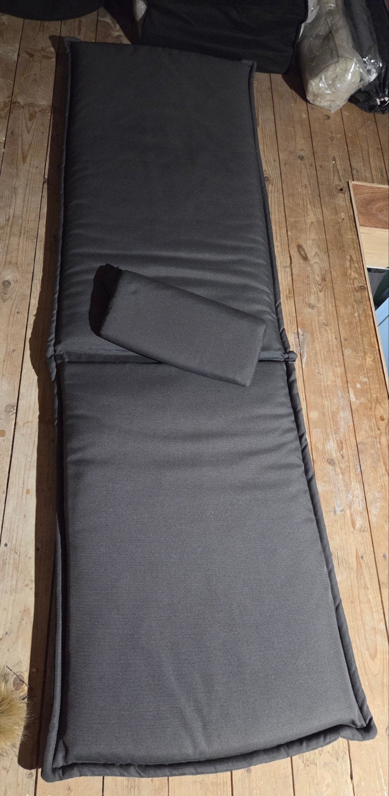 Donkergrijs ligkussen voor tuinbed, Ophalen, Gebruikt
