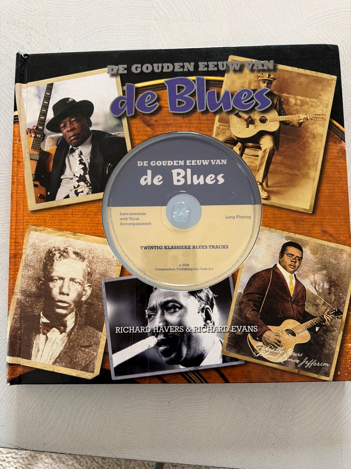 De Gouden Eeuw van de Blues CD & Boek, Ophalen of Verzenden, Zo goed als nieuw, Inclusief boekje, Blues