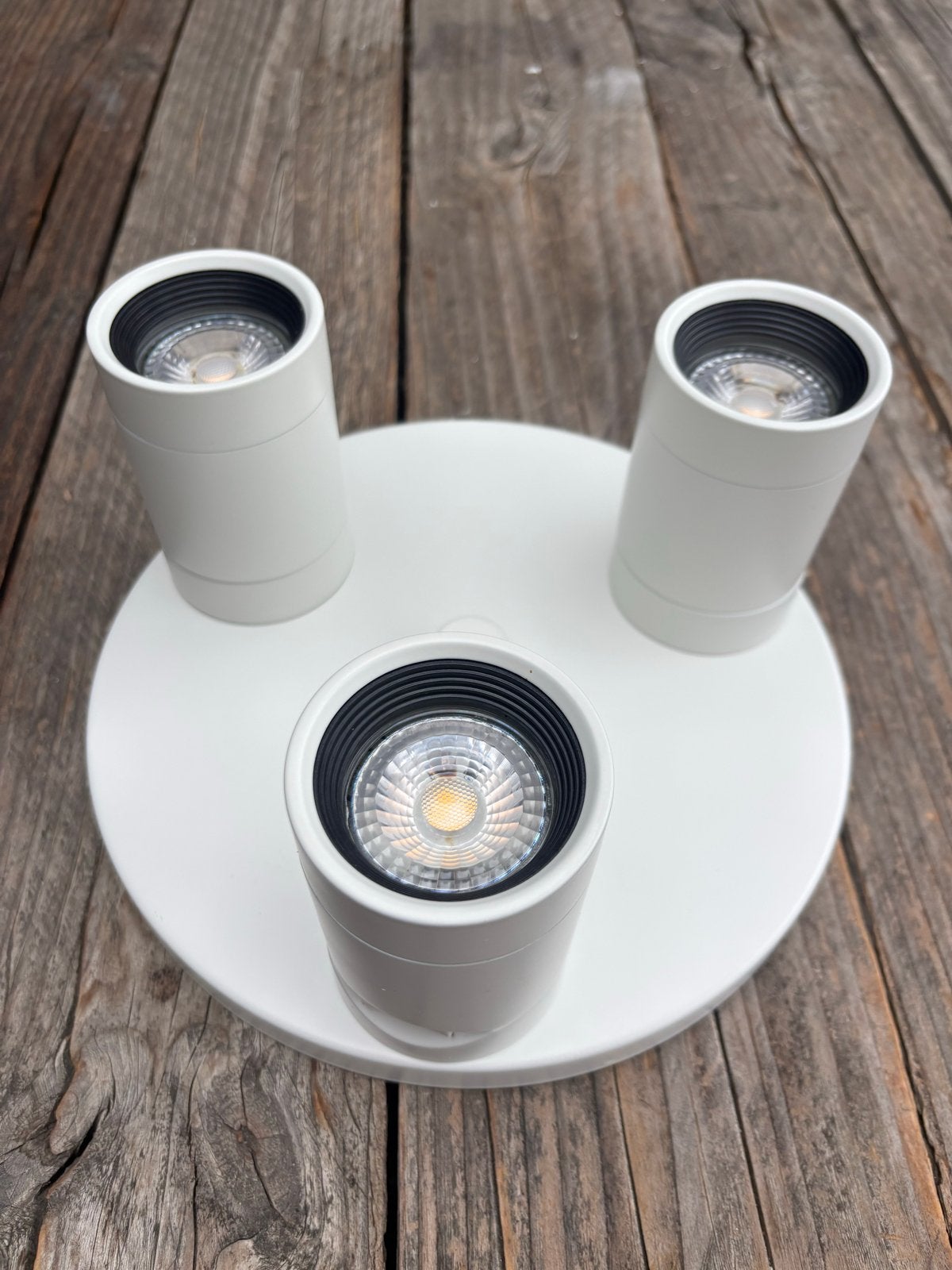 IKEA Plafondspot met 3 verstelbare spots, wit, Ophalen, Inclusief lichtbron, Modern, Zo goed als nieuw
