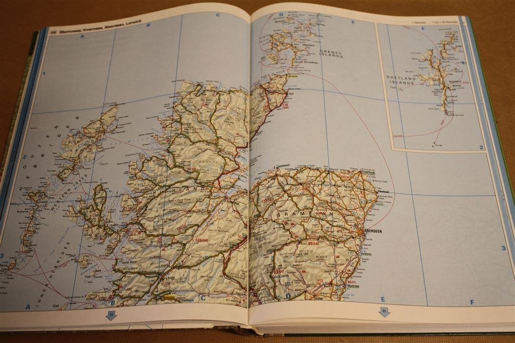 Wolters-Noordhoff Grote Europa atlas., Gelezen, Ophalen of Verzenden, Landkaart, 1800 tot 2000