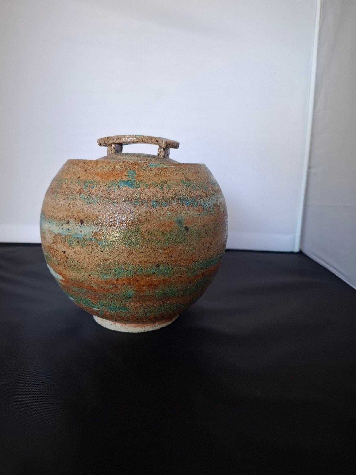 Mooie pot keramiek met deksel, Studio Pottery, Ophalen of Verzenden, Zo goed als nieuw, Met deksel, Bruin