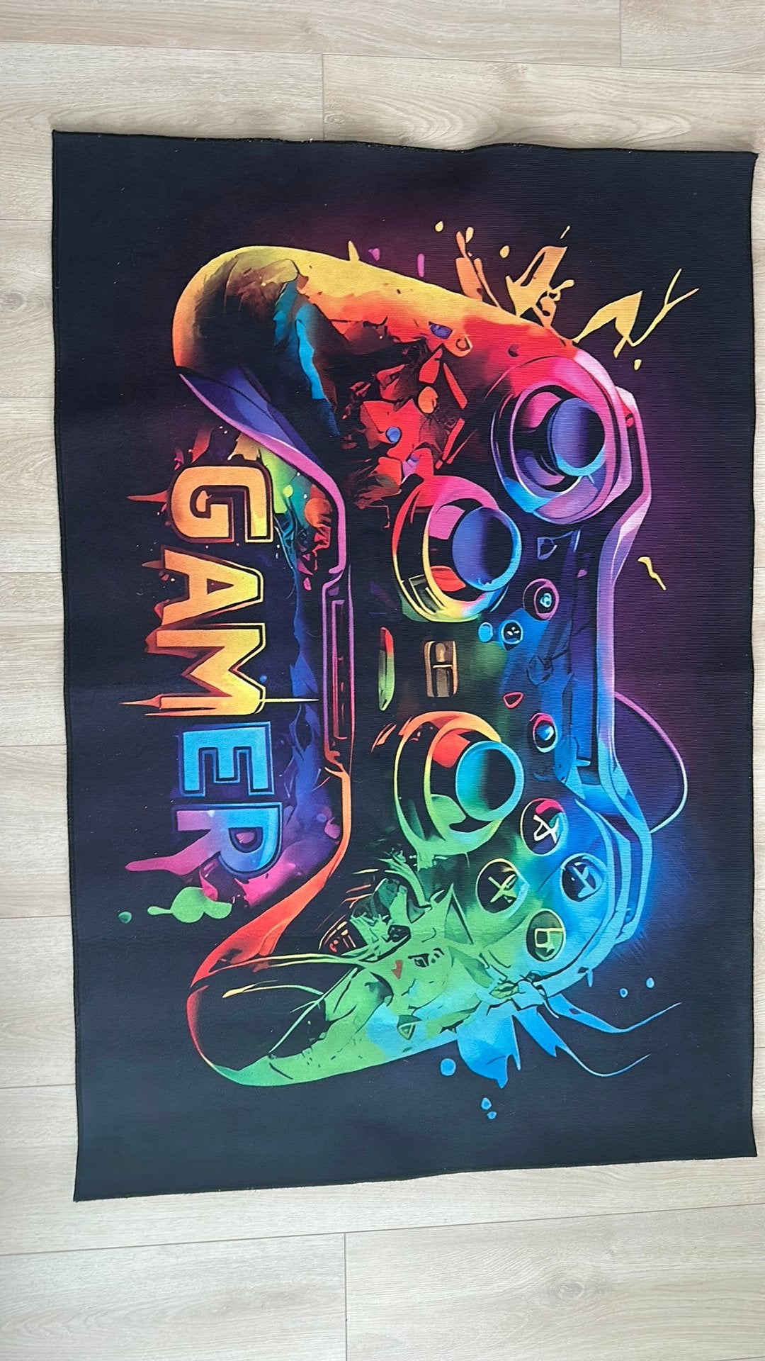 Vloerkleed Game kamer, Ophalen, Zwart, Zo goed als nieuw, Neon game kamer