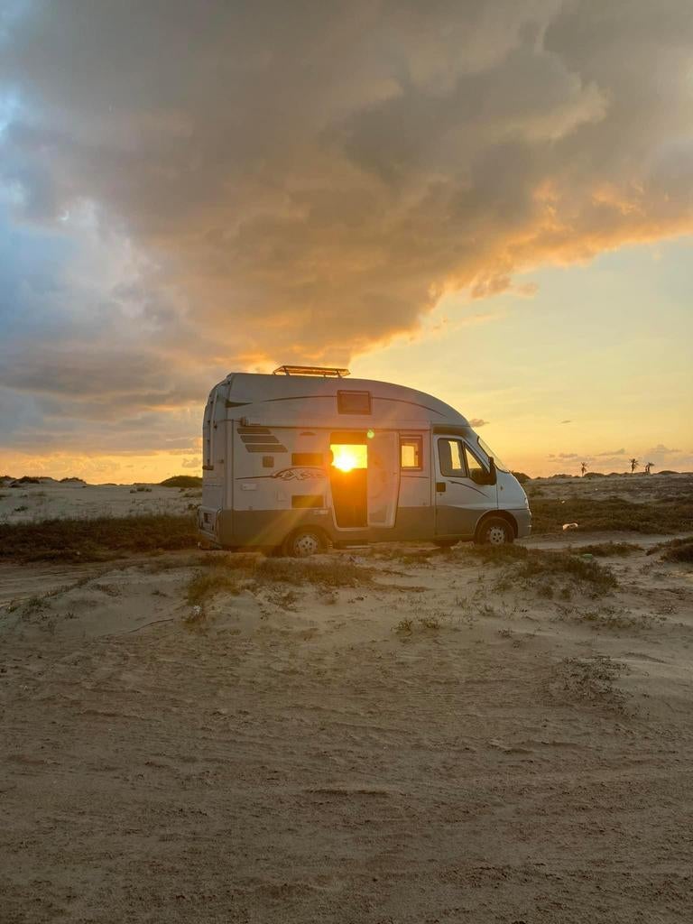 Hymer Exsis: compacte camper, Koelkast, Ringverwarming, Fiat, Luifel
