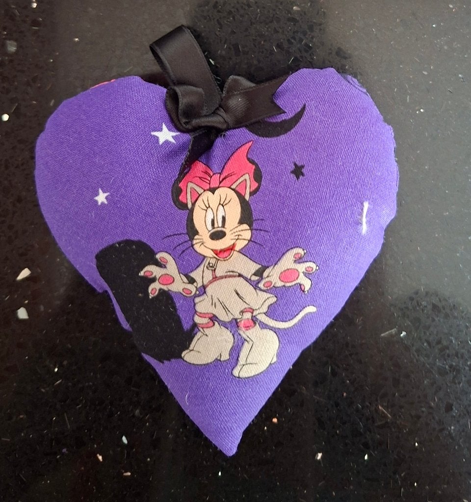 nieuw- Minnie Mouse Halloween hanger/ hartje ( als poes), Ophalen of Verzenden, Nieuw