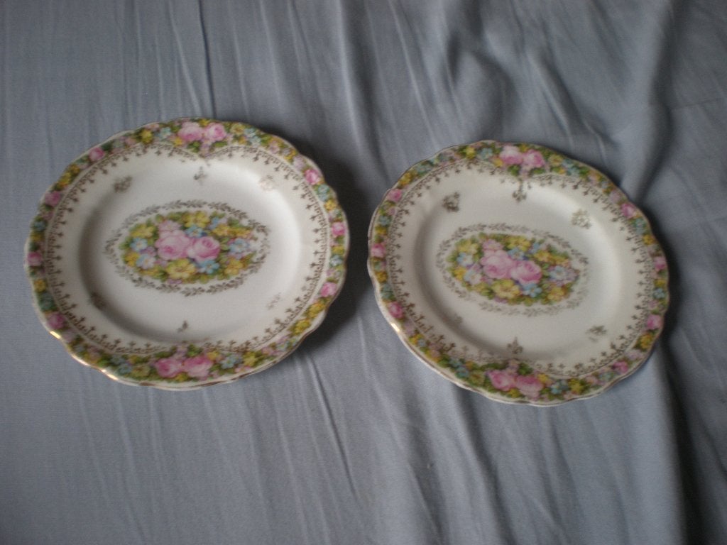 2 schoteltjes met bloemmotief. Erdmann Schlegelmilch., Antiek en Kunst, Ophalen of Verzenden