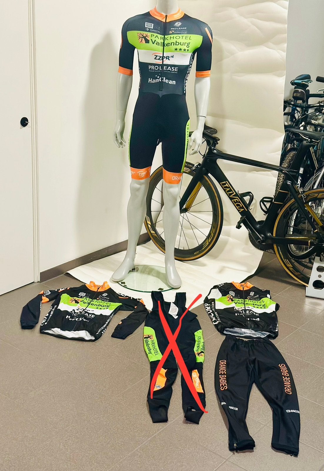 Wielrenpak wielrenbroek windvest inrijjas Ritsbroek maat S, S, Heren, Ophalen of Verzenden, Zo goed als nieuw