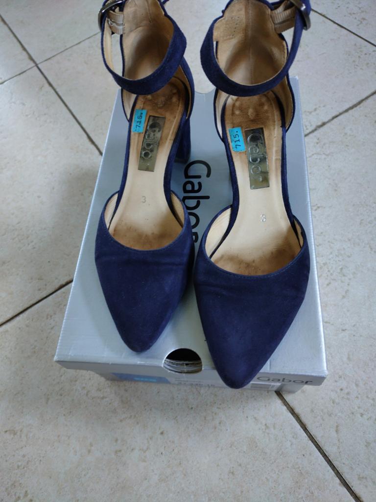 Te koop zgan  suede Gabor  enkelband schoen mt 36   € 25,00, Pumps, Blauw, Gabor, Ophalen of Verzenden