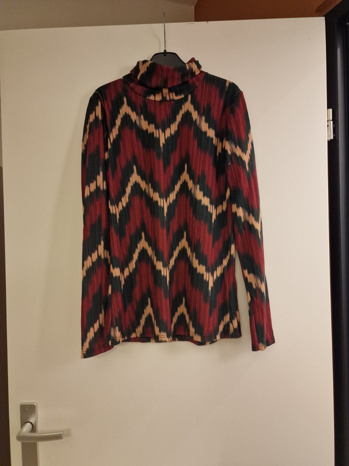 Coltrui met zigzagpatroon - Maat M, Maat 38/40 (M), Meerkleurig, Ophalen of Verzenden, Zo goed als nieuw