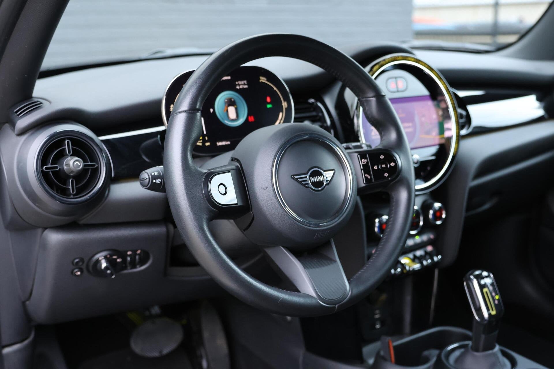 Mini Electric Classic 33 kWh | Keyless | Camera | SOH 95% |, Auto's, Dealer onderhouden, Gebruikt, 33 kWh, 4 stoelen