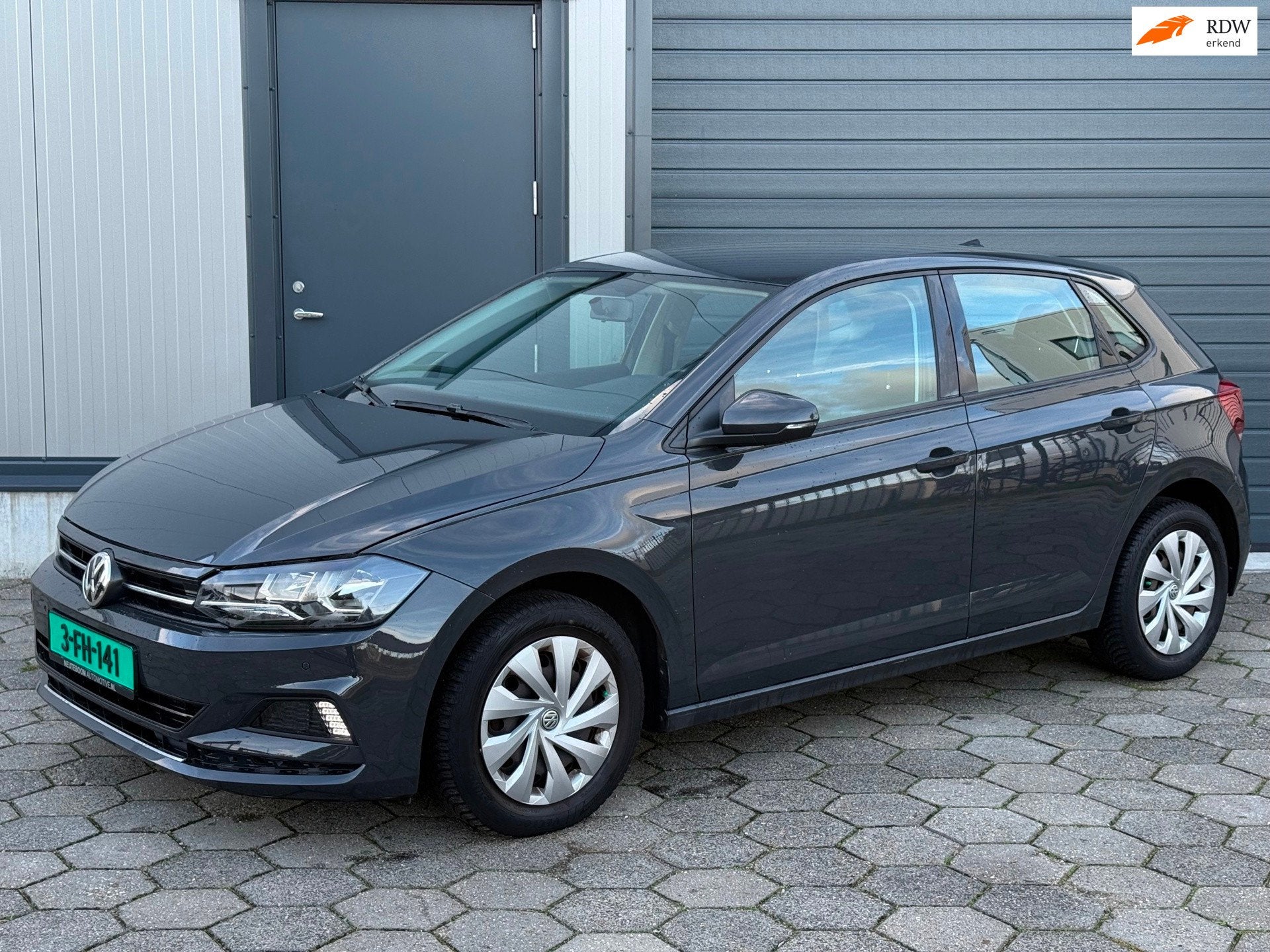 Volkswagen POLO 1.0 Trendline Carplay, ACC, Stoelverwarming, 1005 kg, Stof, Gebruikt, LED verlichting