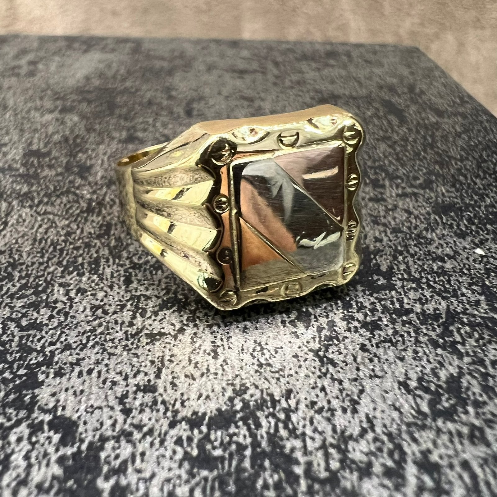 18 karaat gouden ring zegelring 7 gram, Ophalen of Verzenden, Gebruikt, Goud, Heer