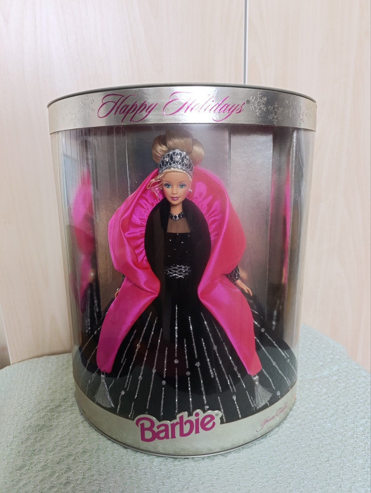NRFB Barbies uit verschillende jaren - Diverse condities, Verzamelen, Ophalen of Verzenden, Zo goed als nieuw