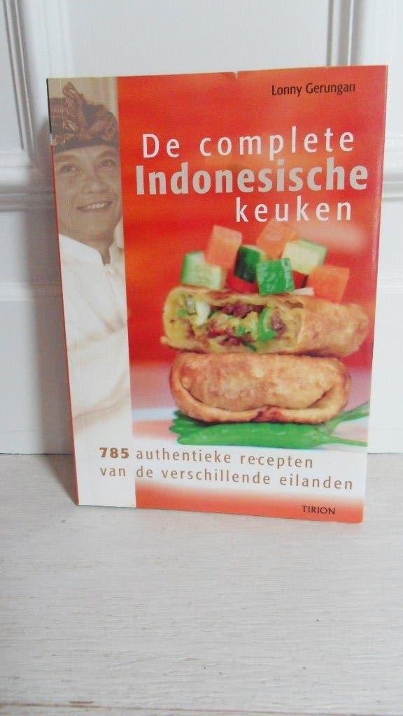 Lonny Gerungan : De complete Indonesische keuken gesigneerd, Ophalen of Verzenden, Gelezen, Azië en Oosters