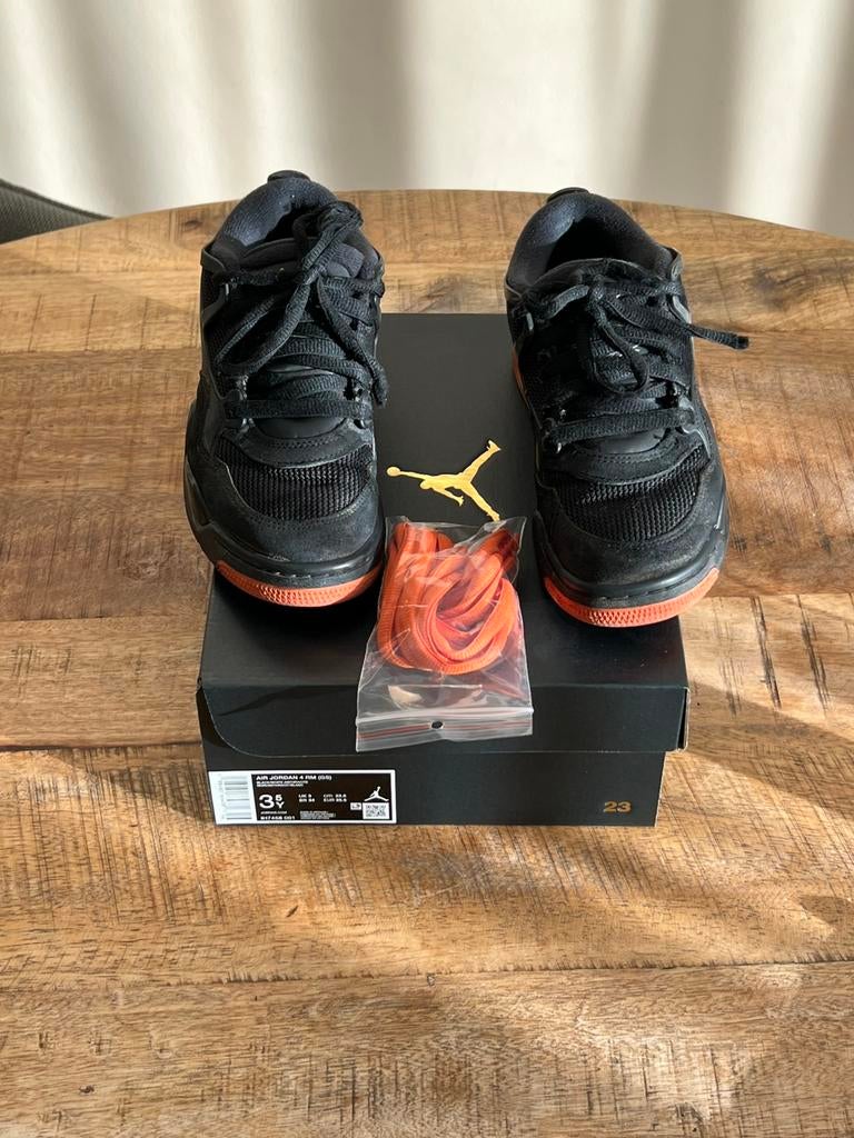 Nike Air Jordan (4 maanden oud met bon), Ophalen of Verzenden, Zo goed als nieuw, Jongen of Meisje, Schoenen