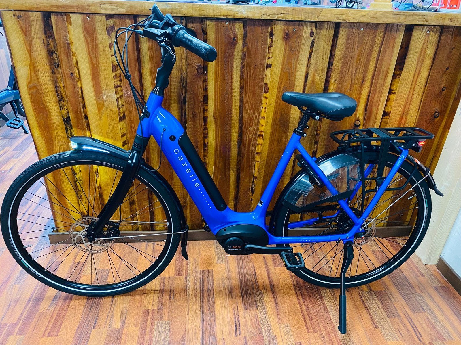 Gazelle Grenoble Bosch performance  Line  Middenmotor 1440km, Ophalen, Zo goed als nieuw, 51 tot 55 cm, 50 km per accu of meer