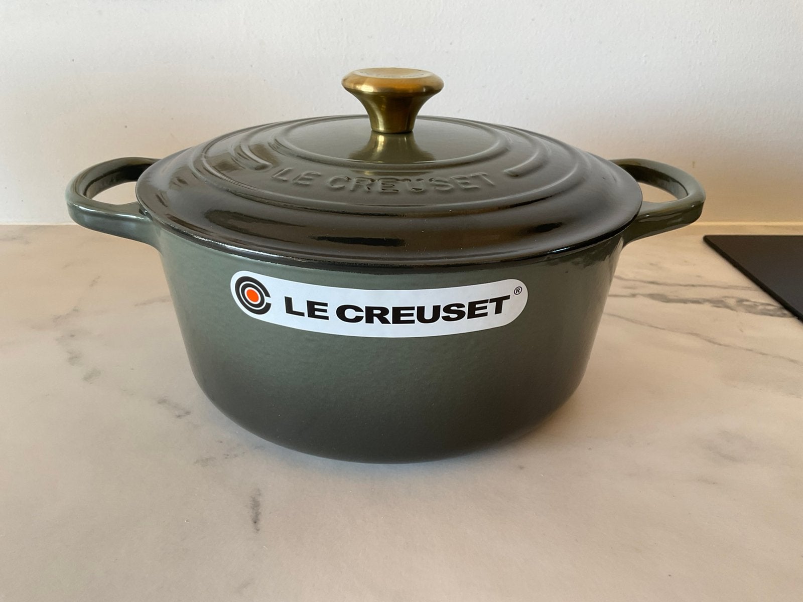 Le Creuset 22 cm pan, thyme groen, nieuw, Huis en Inrichting, Keuken | Potten en Pannen, Nieuw, Braadpan, Gietijzer, Geschikt voor inductie